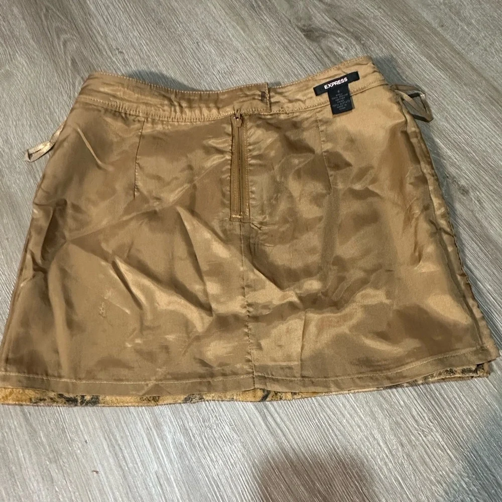 Y2K Express Genuine Leather Floral Mini Skirt Gold & Black Size S